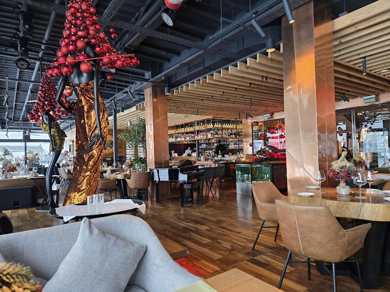 Веранда на Дніпрі — Restaurant
