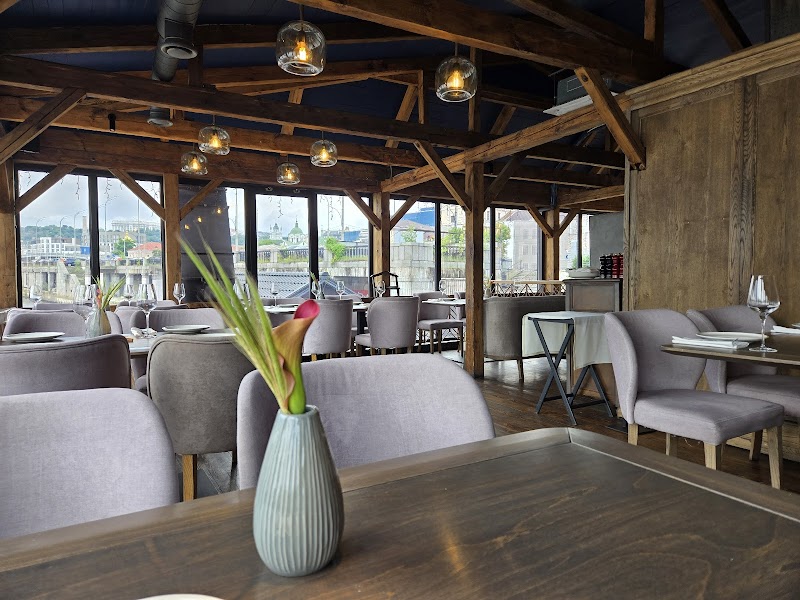 Хуторець на Дніпрі — Restaurant