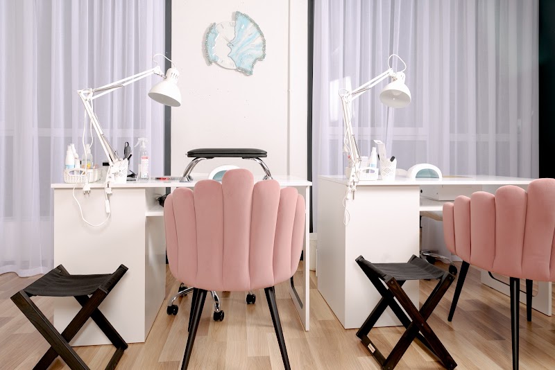 Bloom Beauty Bar